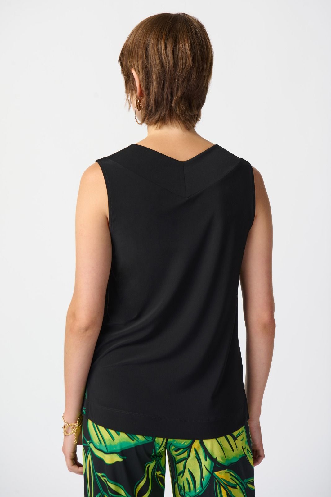 JOSEPH RIBKOFF Black Sleeveless Top