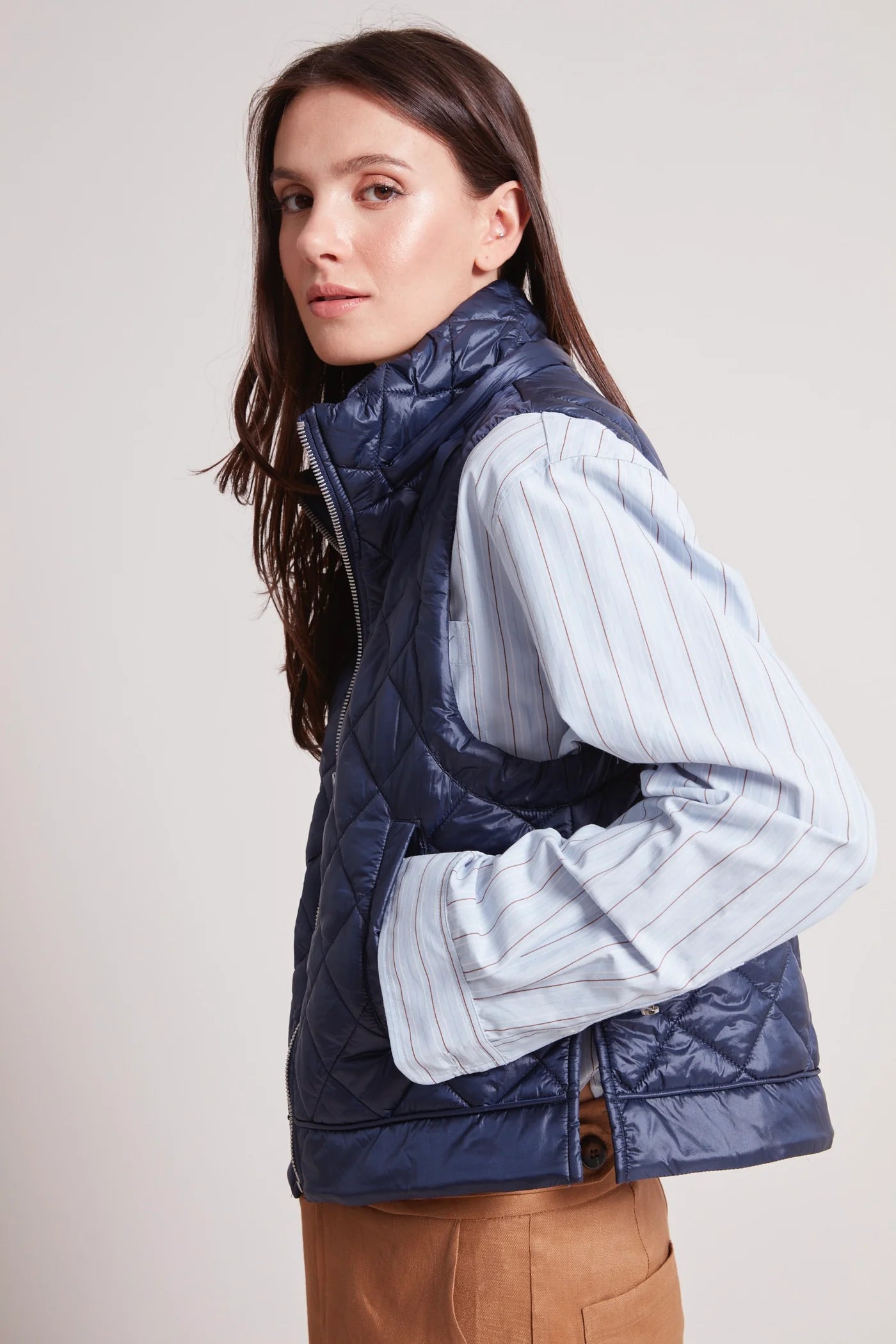 ADROIT ATELIER TALIA QUILTED GILET W/ REMOVABLE HOOD