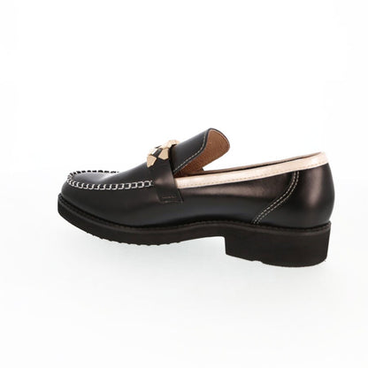 ALL BLACK Clip & Stitch Loafer