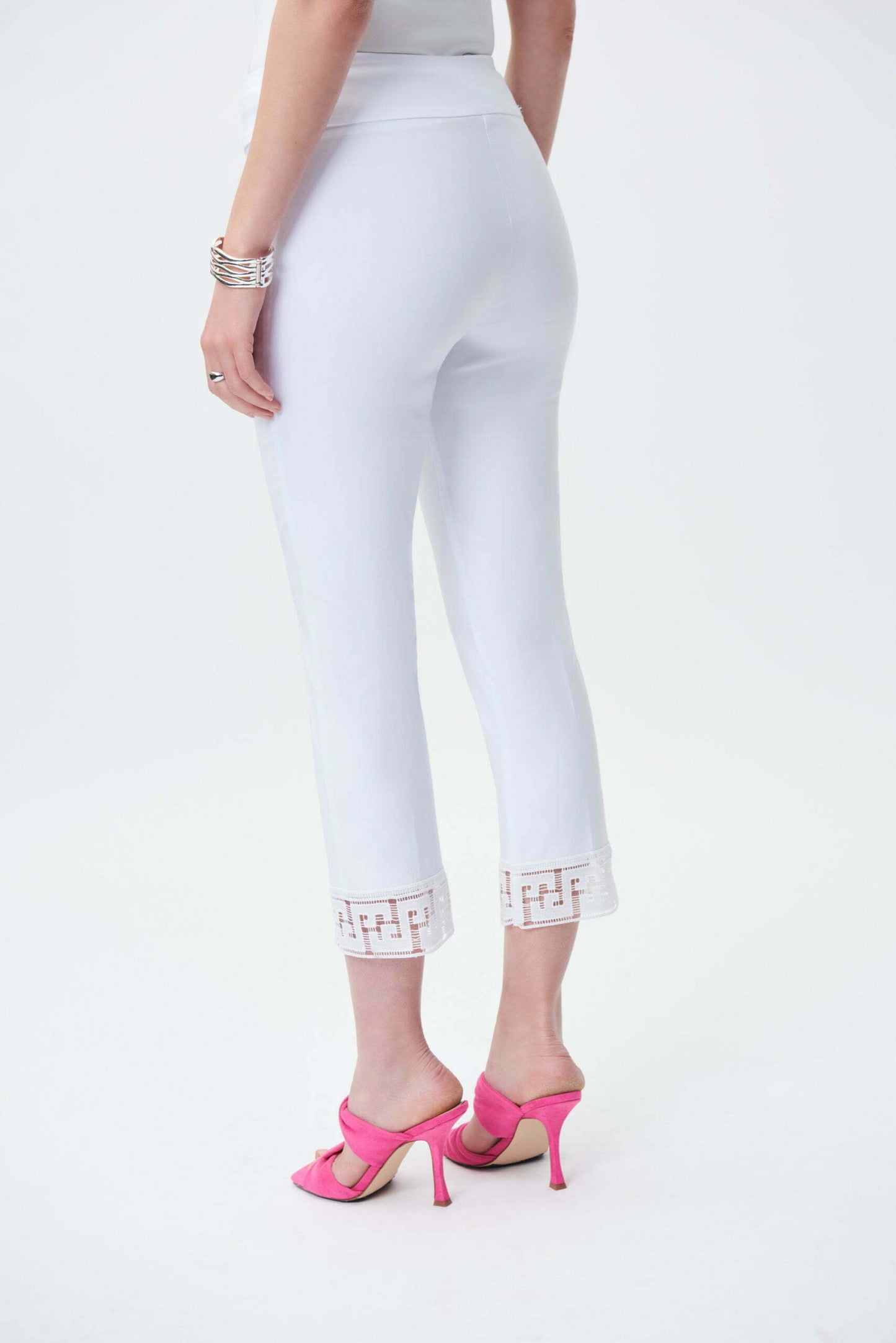 JOSEPH RIBKOFF White Cropped Pull-On Pants