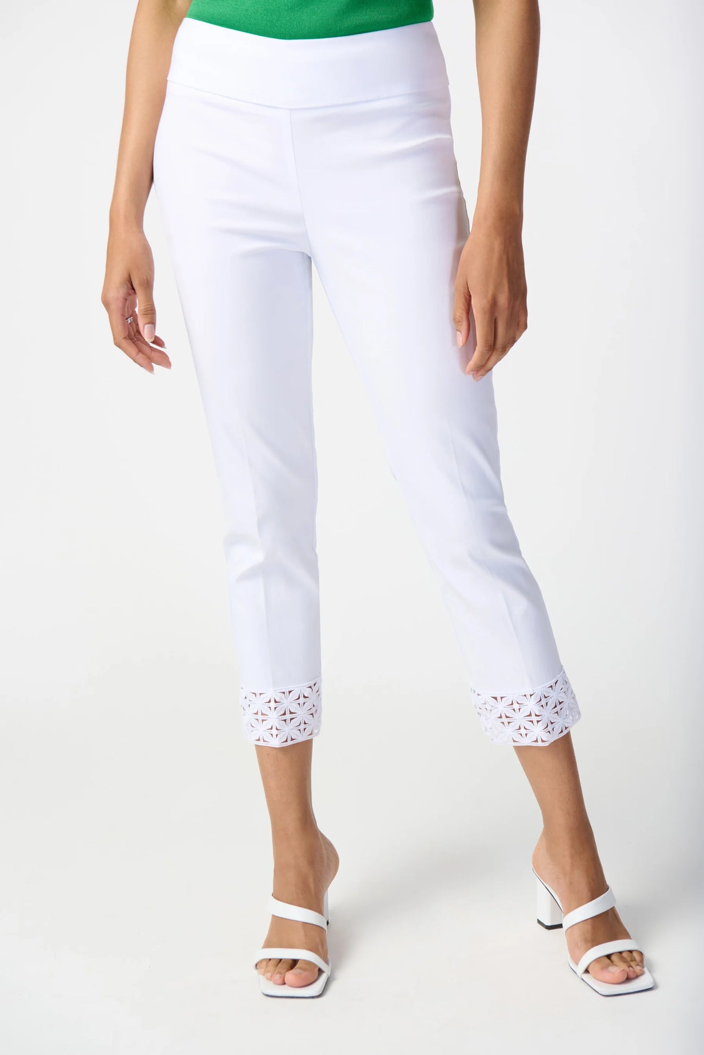 JOSEPH RIBKOFF White Crop Pants