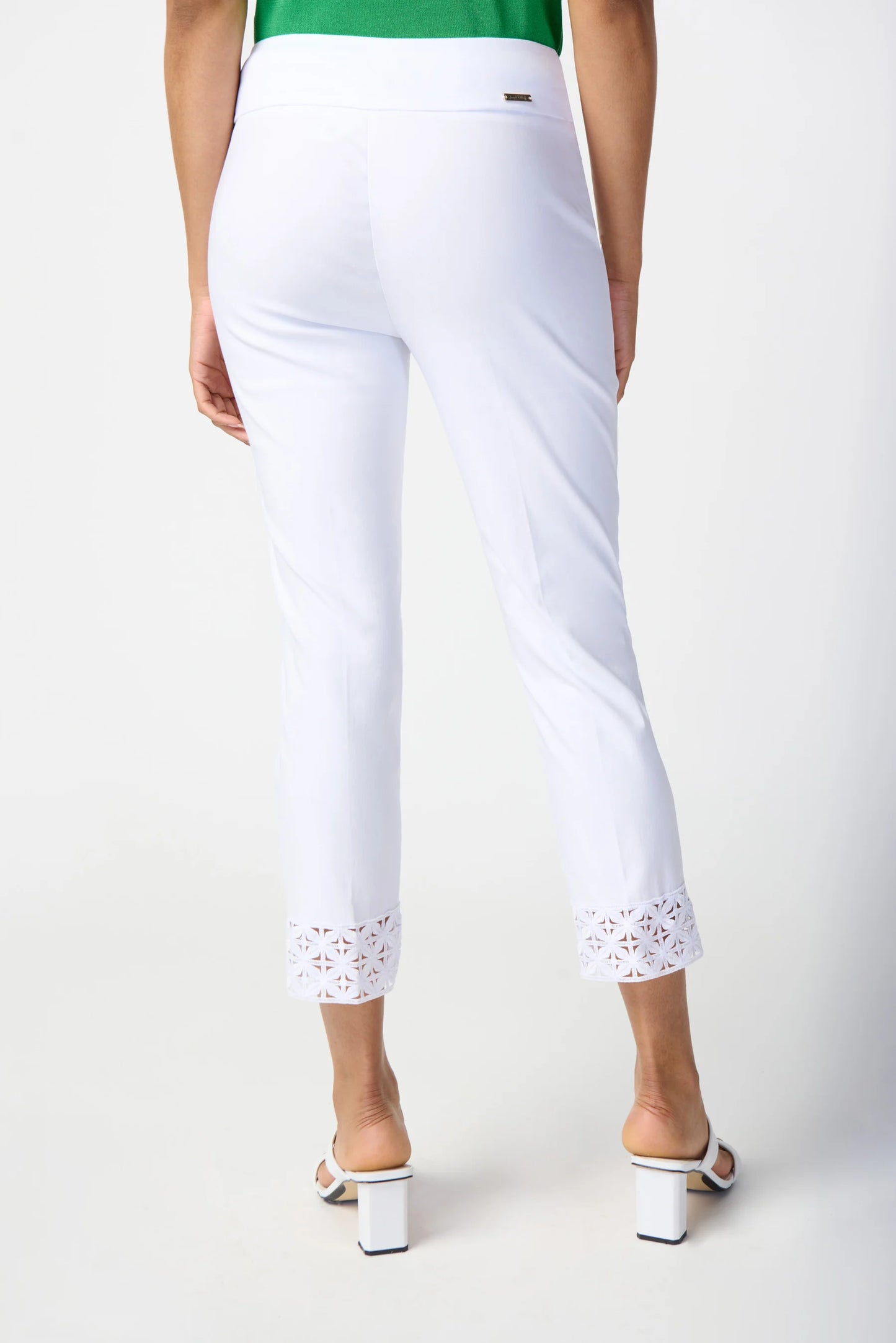 JOSEPH RIBKOFF White Crop Pants