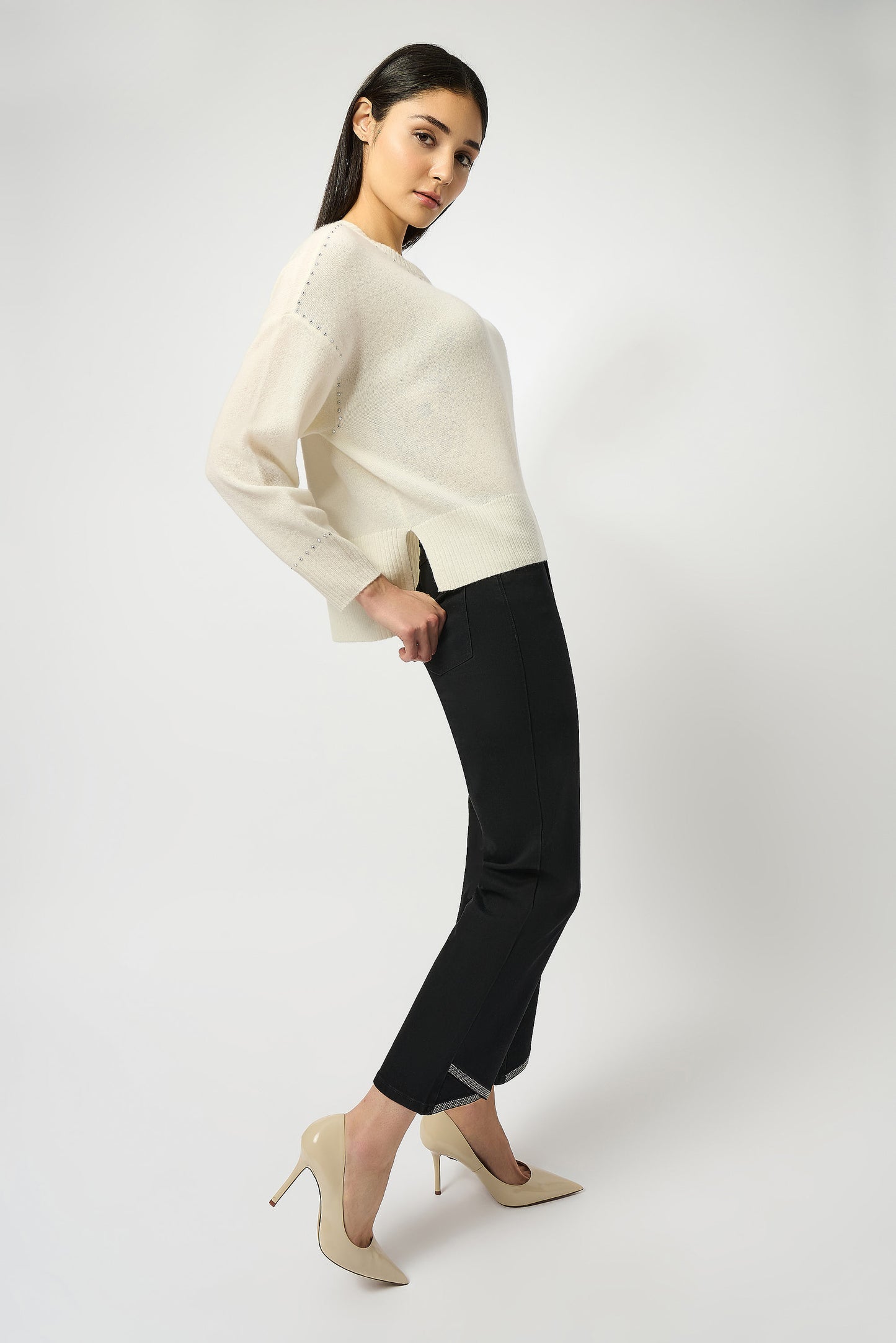 JOSEPH RIBKOFF Black pant crystal embellishment