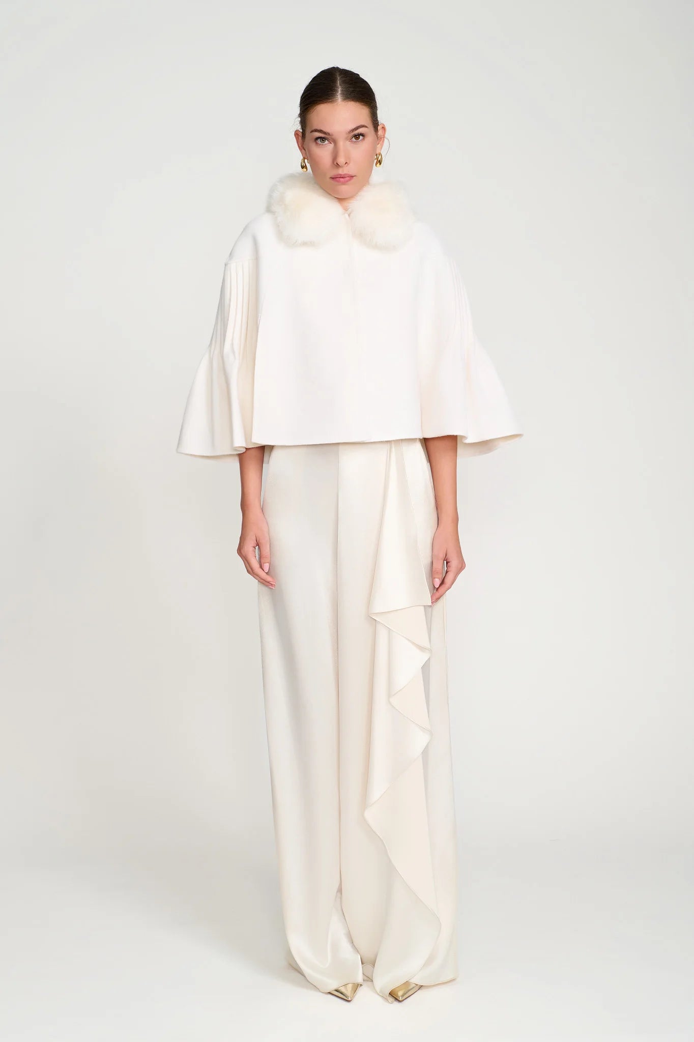 DIOMI Princess Caplet Ivory