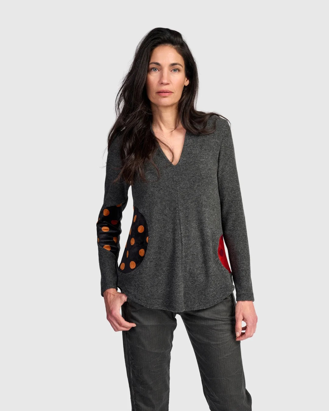 ALEMBIKA LOTTIE V-NECK TOP, CARBON/DOTS Regular price
